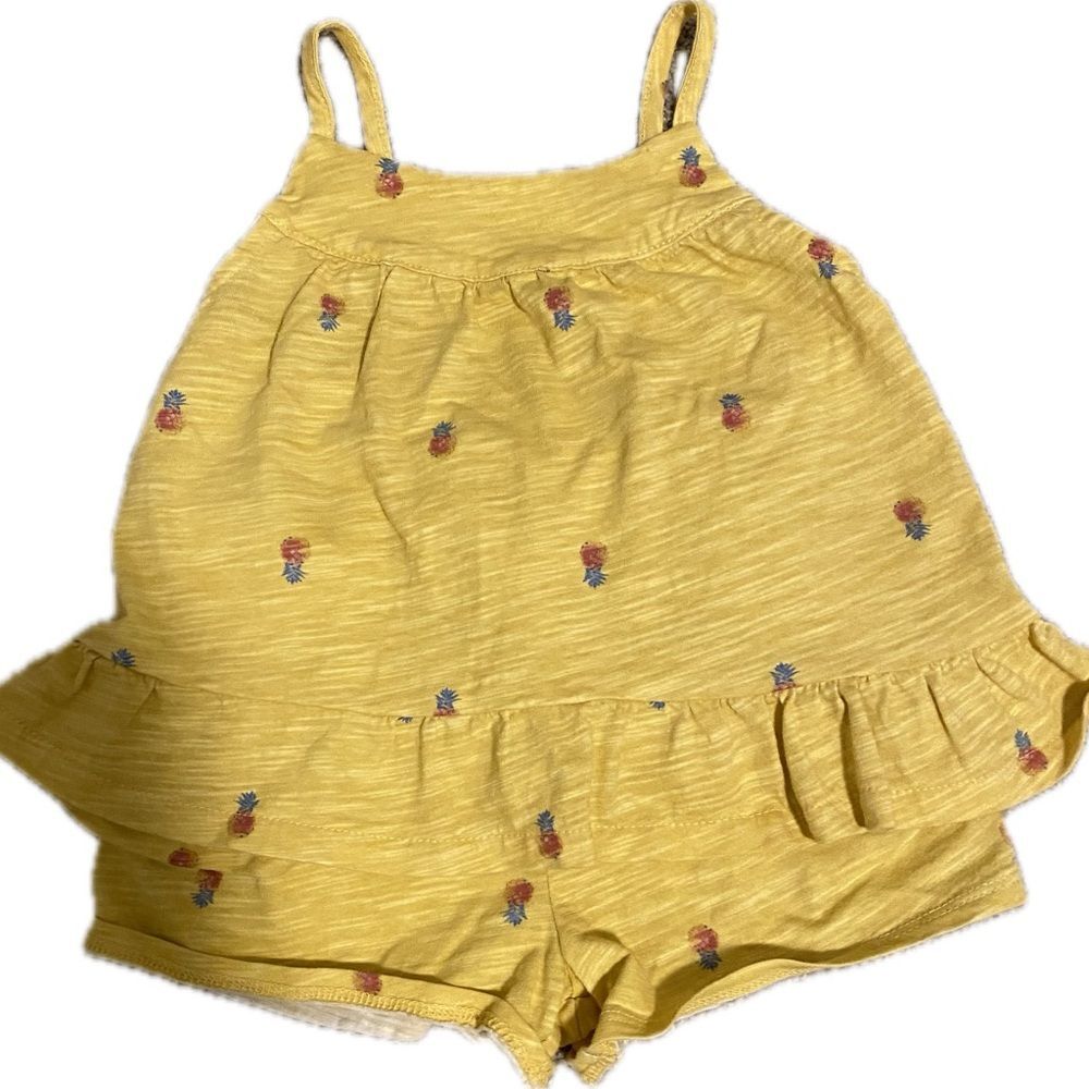 OshKosh B'gosh Girls 2T Yellow Tank and Shorts Set